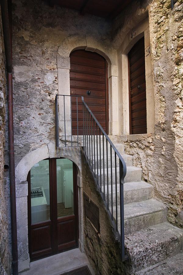 Appartamento Casa Ladyhawke Santo Stefano Di Sessanio Esterno foto